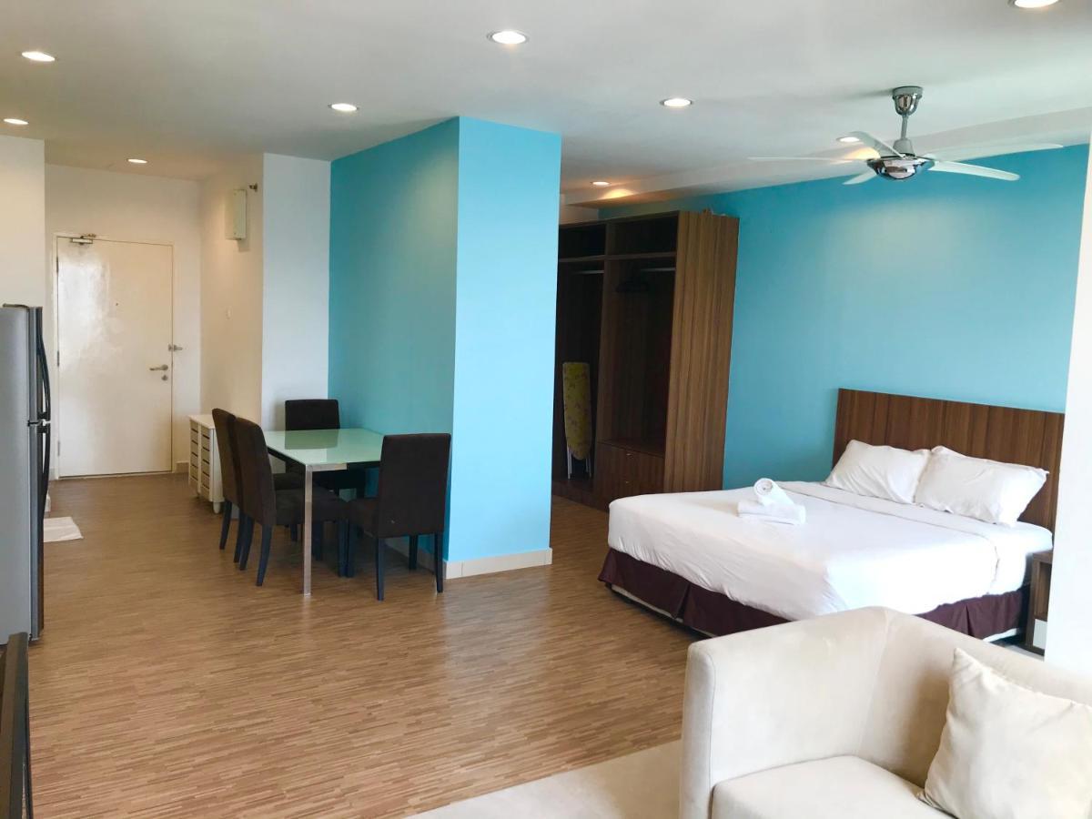 Mansion One Suites By Little Cabin George Town Zewnętrze zdjęcie